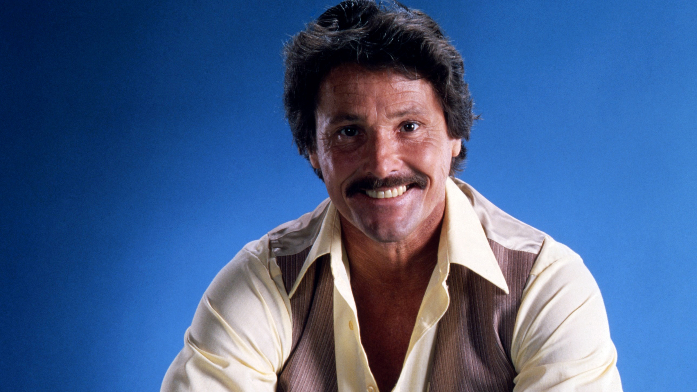 American actor William Smith, circa 1975